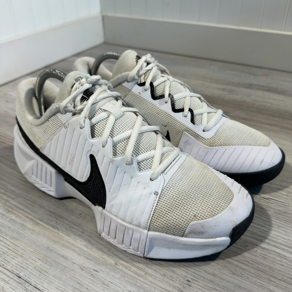 Nike GP Challenge Pro Men Sz 9.5 Tennis Shoes White Black FB3145-100 Hard Court